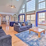 Lakefront Home With Deck, 7 Mi To Boulder Mountain!