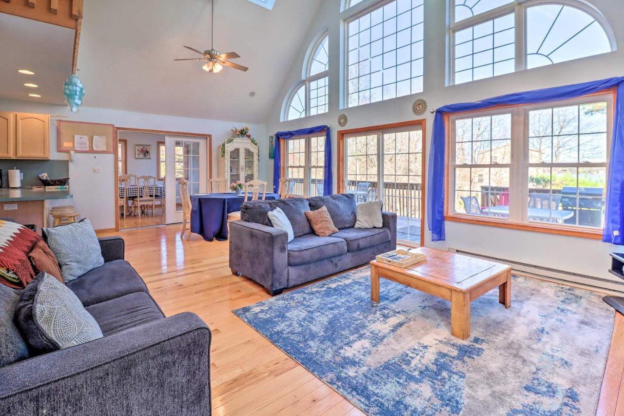 Lakefront With Deck, 7 Mi To Boulder Mountain! Albrightsville